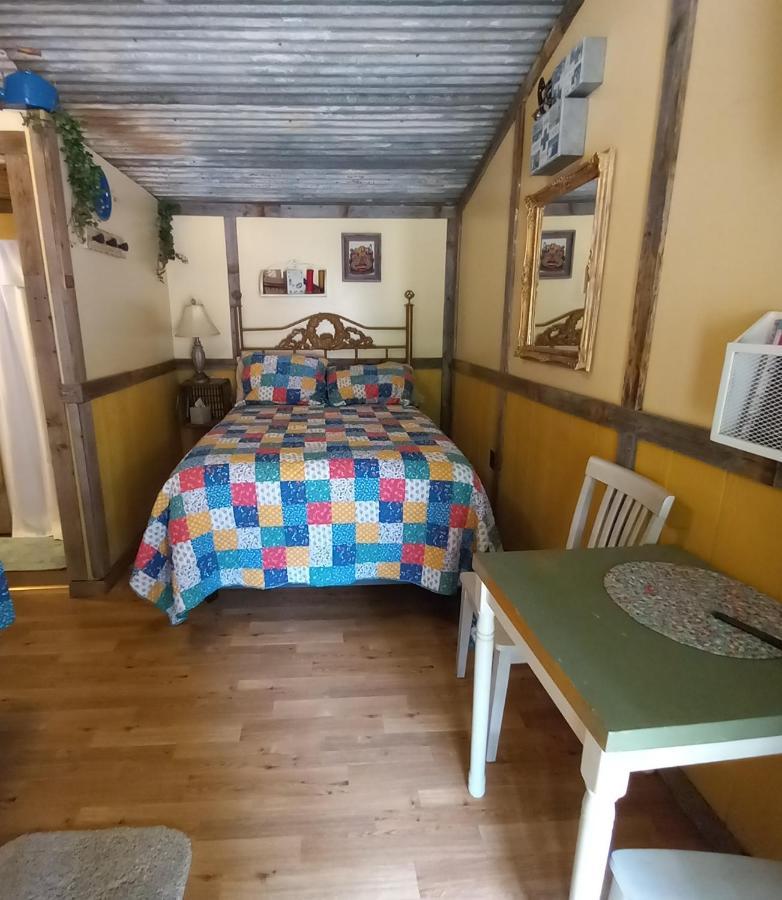 Acorn Hideaways Canton Charming Pioneer Suite 1890'S General Store Екстер'єр фото